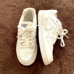Nike Air Force youth 4.5